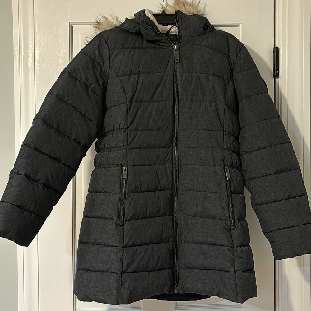 HFX gray winter coat with faux fur trim